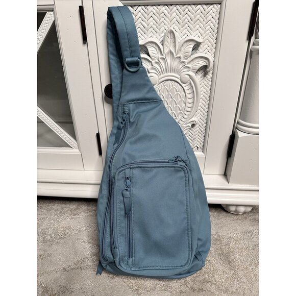 Vera Bradley Essential Sling Backpack Aqua Color Medallion Cross Body Book bag - Picture 1 of 6